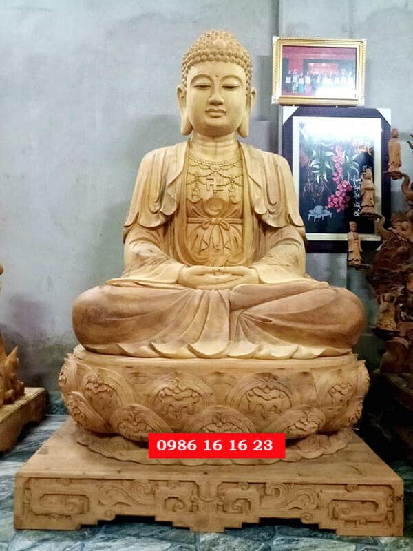 Khám phá ý nghĩa của ban Tam Bảo và các tượng Tam Bảo trong chùa 4 Tượng phật a di đà bằng gỗ mít 1