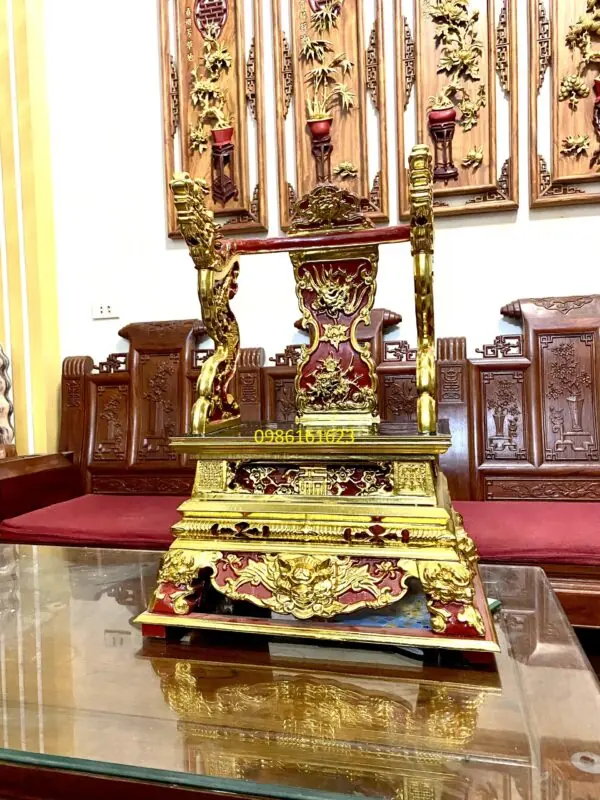 Ỷ thờ là gì? Ý nghĩa và cách phân biệt với ngai thờ trong thờ cúng gia tiên 3 Ngai thờ con thứ gọi là gì?