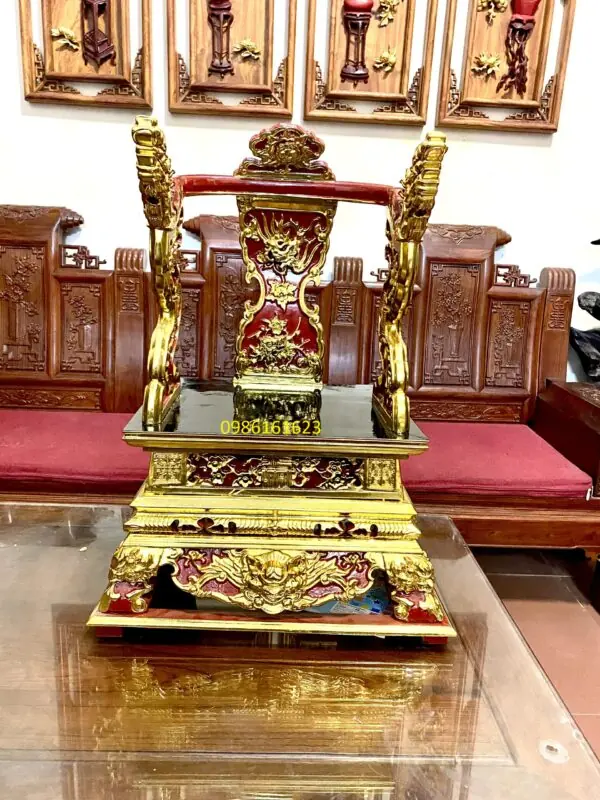 10 mẫu ỷ thờ gia tiên đẹp và Ý nghĩa 6 ỷ thờ gia tiên sơn son thếp vàng