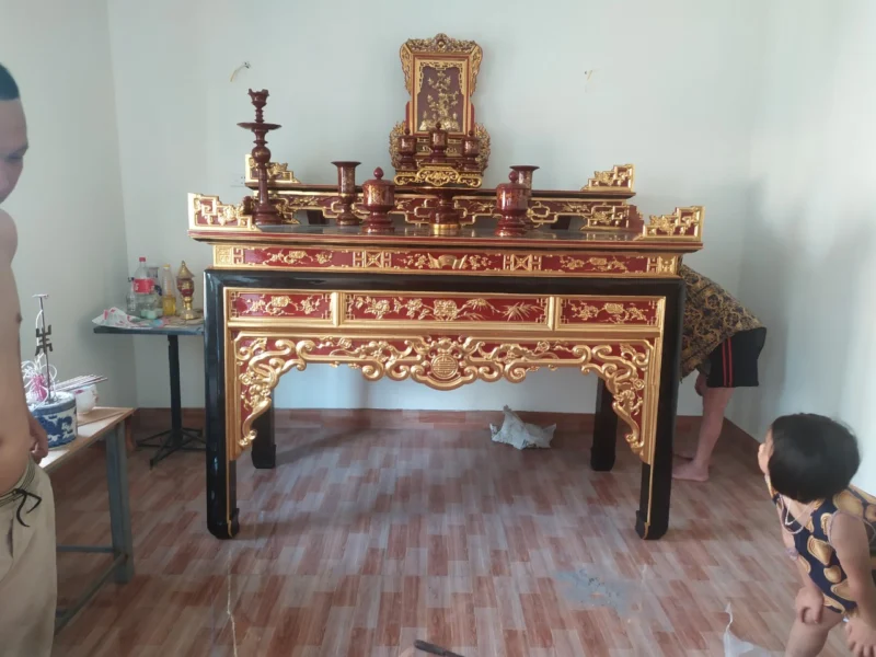 Bàn thờ gỗ gì tốt nhất, bền nhất? 2 bàn thờ gỗ gì tốt nhất - 1