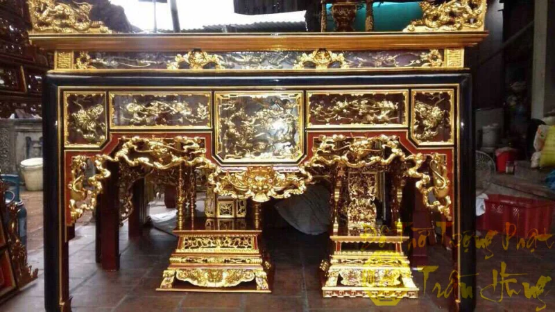 Bàn thờ ô xa nền đỏ và khám thờ đẹp 3 Bàn thờ ô xa nền đỏ và khám thờ đẹp