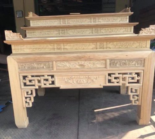 Mẫu bàn thờ gia tiên 3 cấp đẹp – Biểu tượng của sự trang nghiêm và hiếu đạo