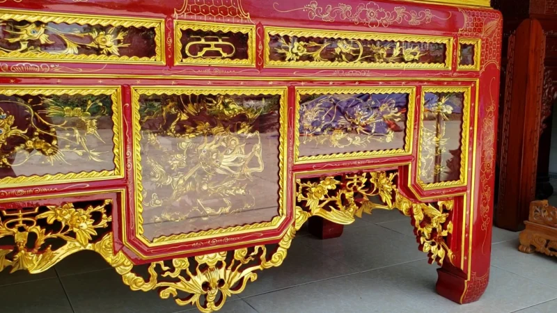 Bàn thờ ô xa nền đỏ và khám thờ đẹp 2 Bàn thờ ô xa