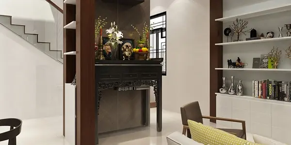 bàn thờ dựa lưng vào cầu thang