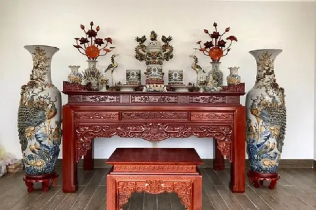 Hướng dẫn cách đặt bát hương trên bàn thờ tại nhà đúng chuẩn 4 làm bàn thờ gia tiên đẹp ở đâu