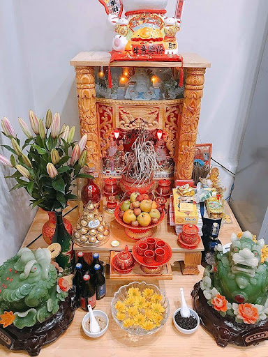Cách Bài Trí Bàn Thờ Thần Tài – Ông Địa Đúng Và Gọn 4 bày bàn thờ thần tài chuẩn