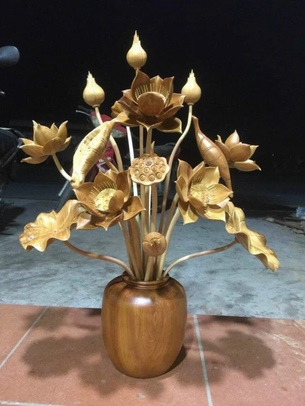 ?Hoa sen gỗ phòng khách, phòng thờ gia tiên, ban thờ phật?