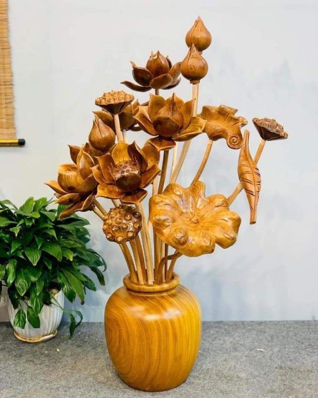 ?Hoa sen gỗ phòng khách, phòng thờ gia tiên, ban thờ phật?