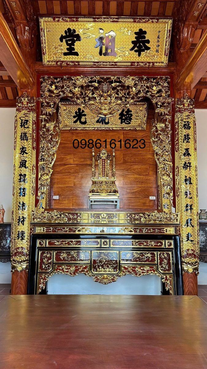 Thiết Kế Gian Thờ Gia Tiên Đầy Đủ – Nhà Mới Cần Làm Những Gì? 8 Bộ cửa võng nhà thờ