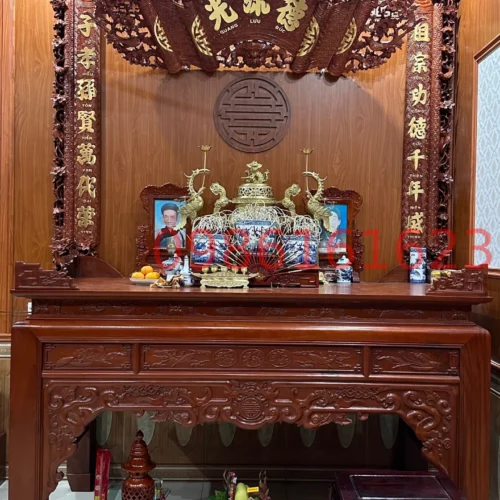 Cuốn thư câu đối gỗ hương