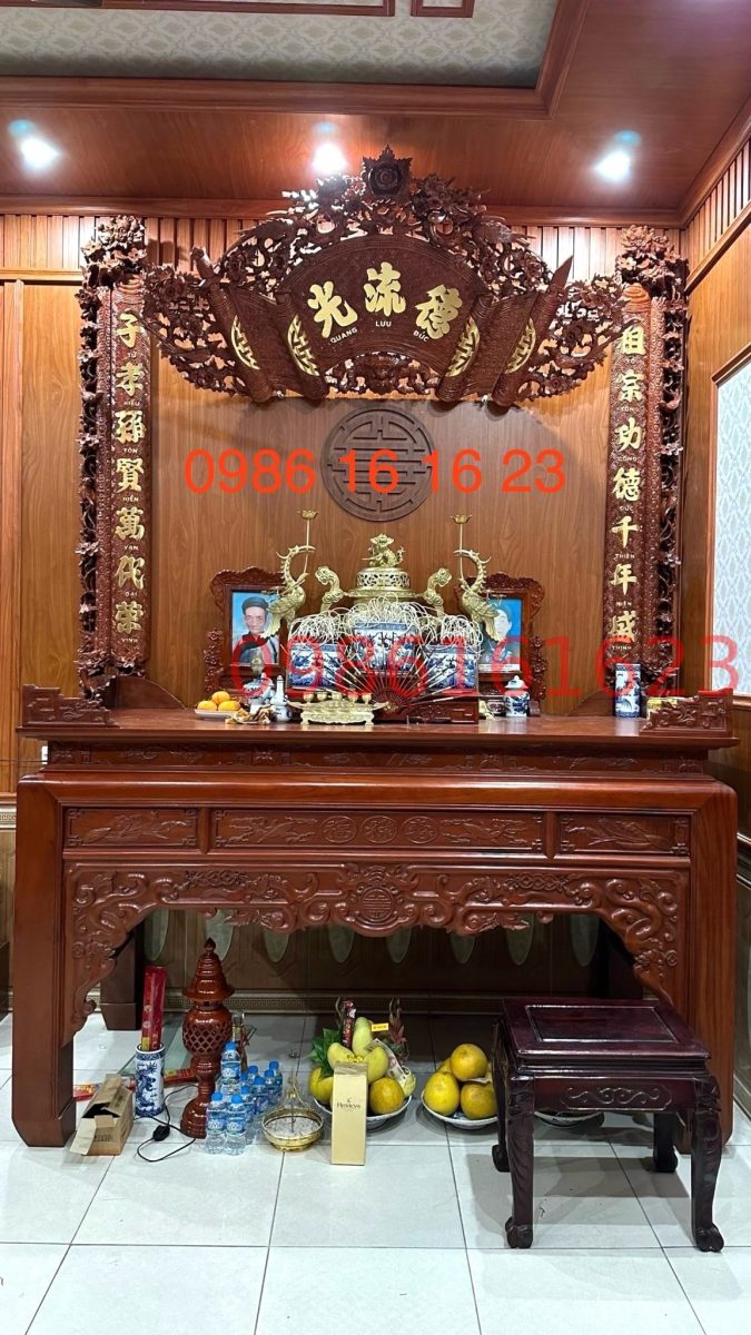 Bộ cuốn thư câu đối bằng gỗ cho bàn thờ gia tiên – Cách chọn đúng chuẩn 2 Bộ cuốn thư câu đối gỗ