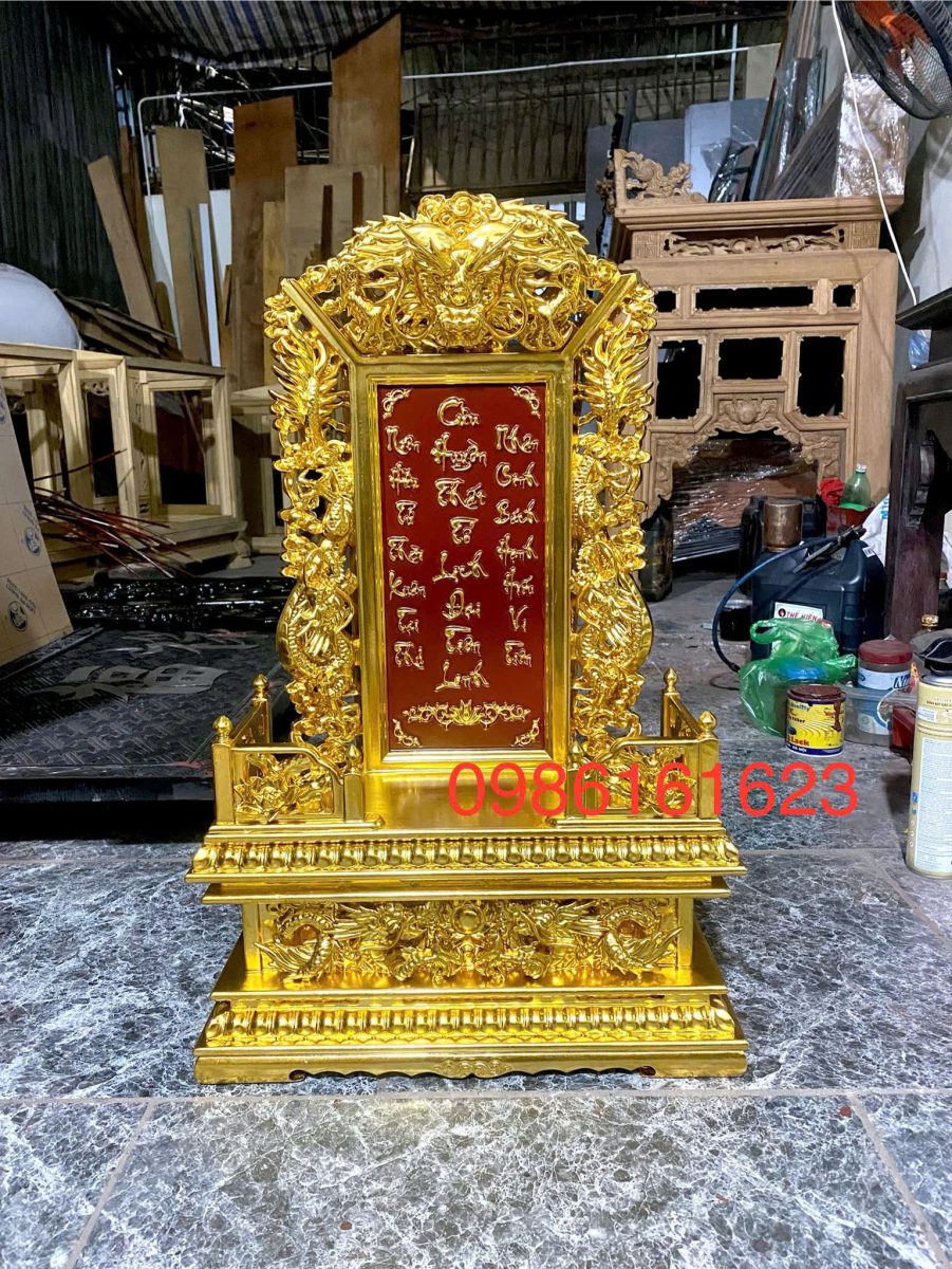 Long vị thờ gia tiên