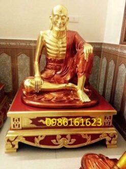 Tượng phật Tuyết Sương bằng gỗ