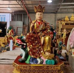 tượng địa tạng vương bồ tát trong chùa