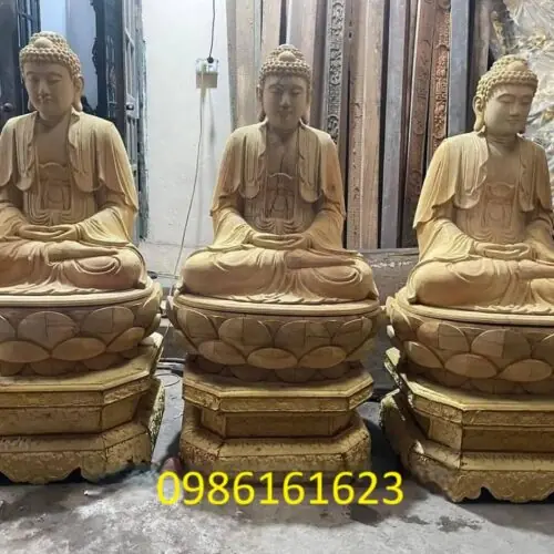 Tượng Tam Thế Phật gỗ bằng gỗ