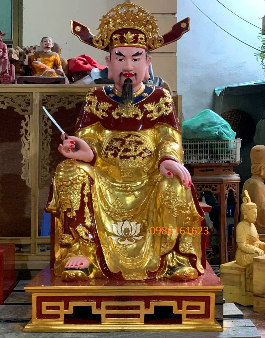 Xưởng Tạc Tượng Đức Ông Bằng Gỗ – Làm Theo Mẫu Cho Chùa 2 Tượng Đức Ông bằng gỗ