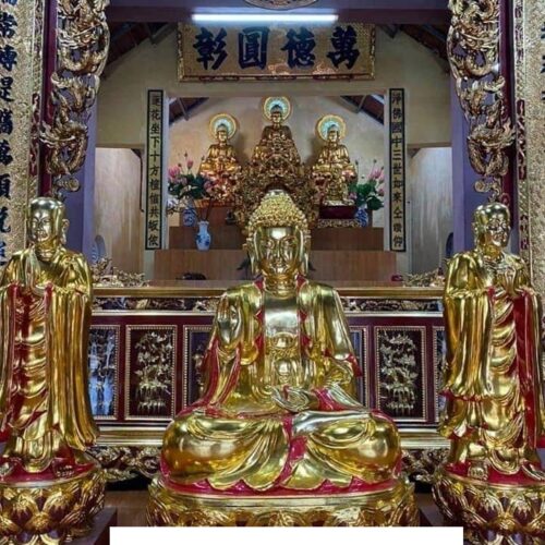 Đặt tượng A Nan đứng bên Phật Thích Ca