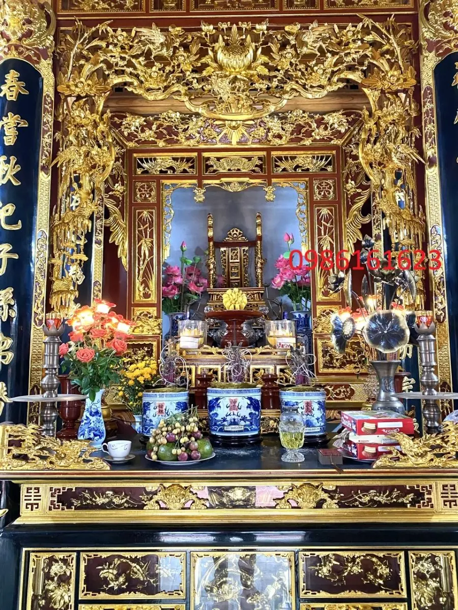Cửa võng phòng thờ