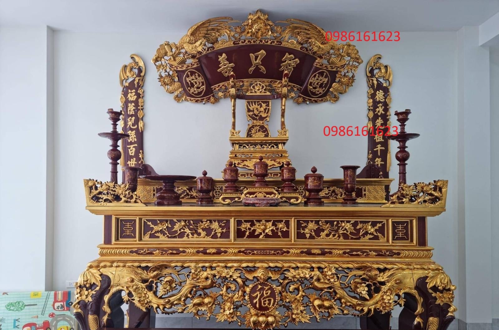 cuốn thư câu đối bàn thờ gia tiên