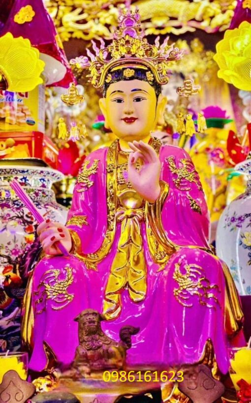 Tượng Cô Chín gỗ mít