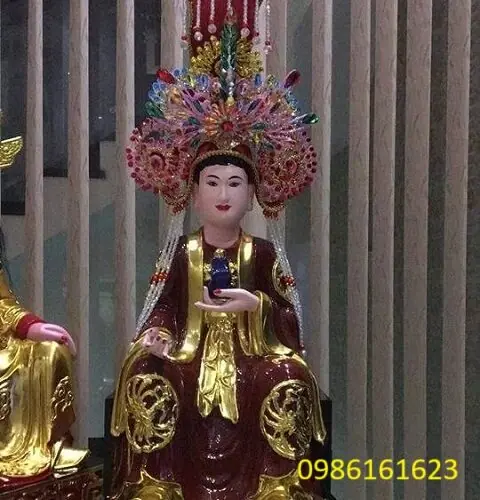 Tượng Mẫu Cửu Trùng Thiên bằng gỗ – Biểu tượng linh thiêng của Đạo Mẫu Việt Nam 11 Tượng Mẫu Cửu Trùng Thiên Đẹp