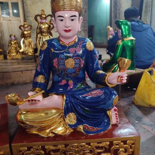 Tượng Ông Hoàng Bảy
