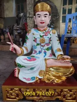 Tượng Ông Hoàng Bơ