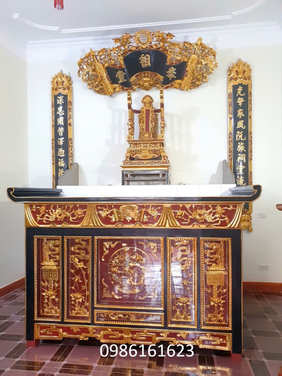 Bàn thờ chấp tải là gì? Những đặc điểm nhận biết và phân biệt với tủ thờ cổ 2 Bàn thờ chấp tải là gì? Những đặc điểm nhận biết và phân biệt với tủ thờ cổ