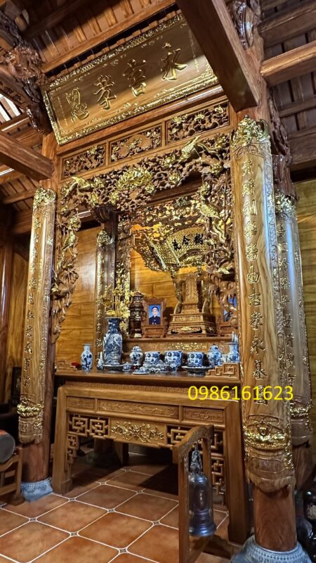 Hoành phi câu đối gỗ hương liền khối