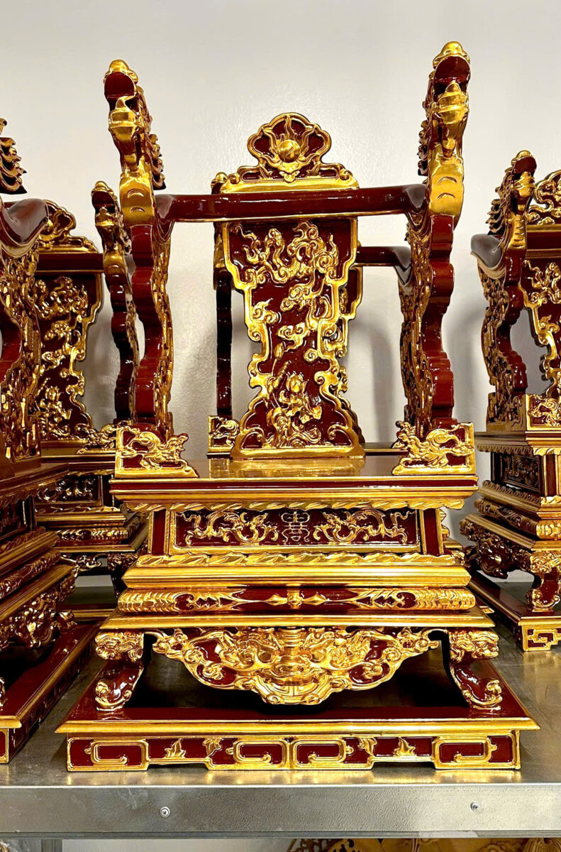 Xưởng làm ỷ thờ