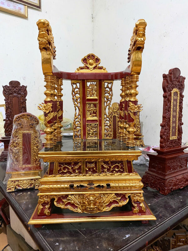 Ngai thờ gỗ mít