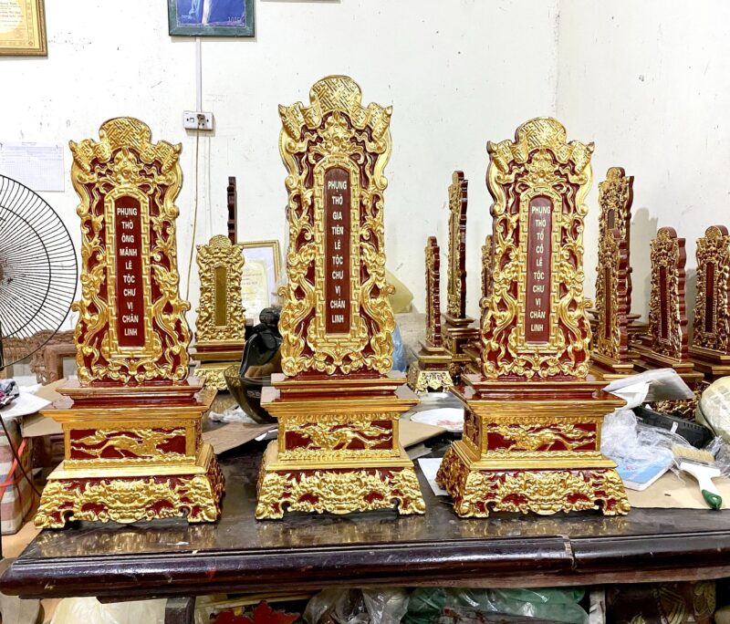 Mẫu bài vị Bà Cô Ông Mãnh bằng gỗ, chế tác theo nhu cầu và cách thờ thực tế của gia đình.