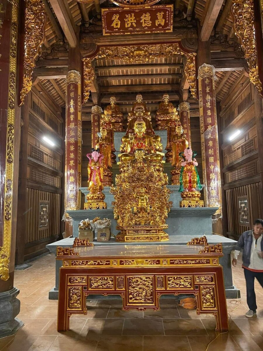 Phục Chế Đồ Thờ Gỗ Tại Hà Nội – Sửa Chữa, Sơn Lại, Thếp Vàng