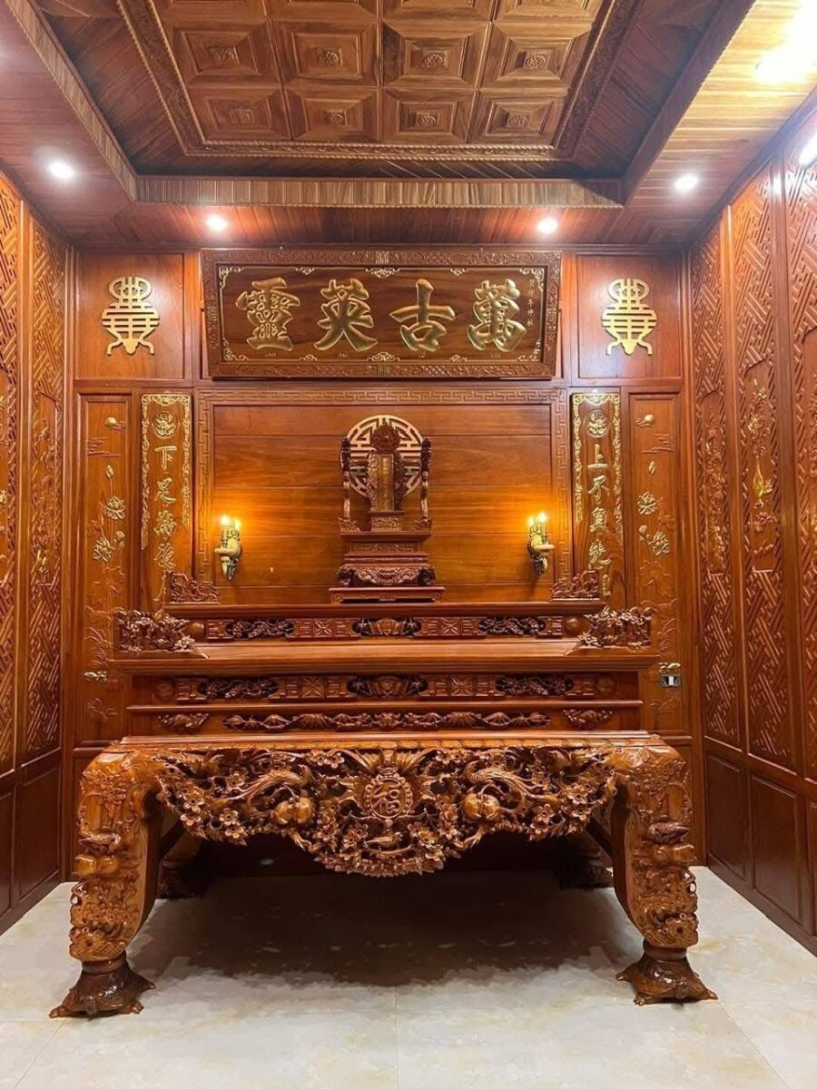 Sơn Son Thếp Vàng, Sơn Giả Cổ Hay PU Cho Bàn Thờ?