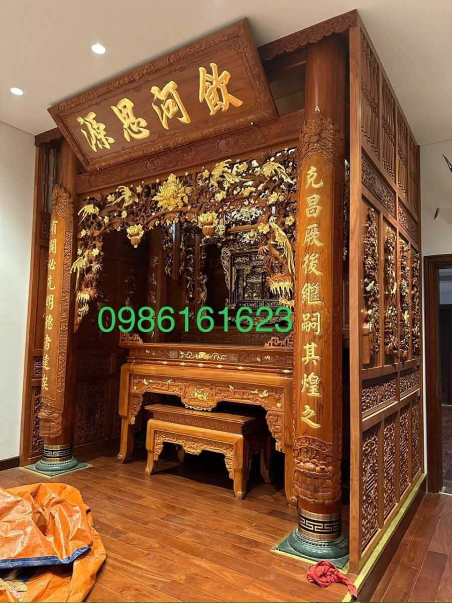 Cồng trình phòng thờ gỗ trong nhà hiện đại