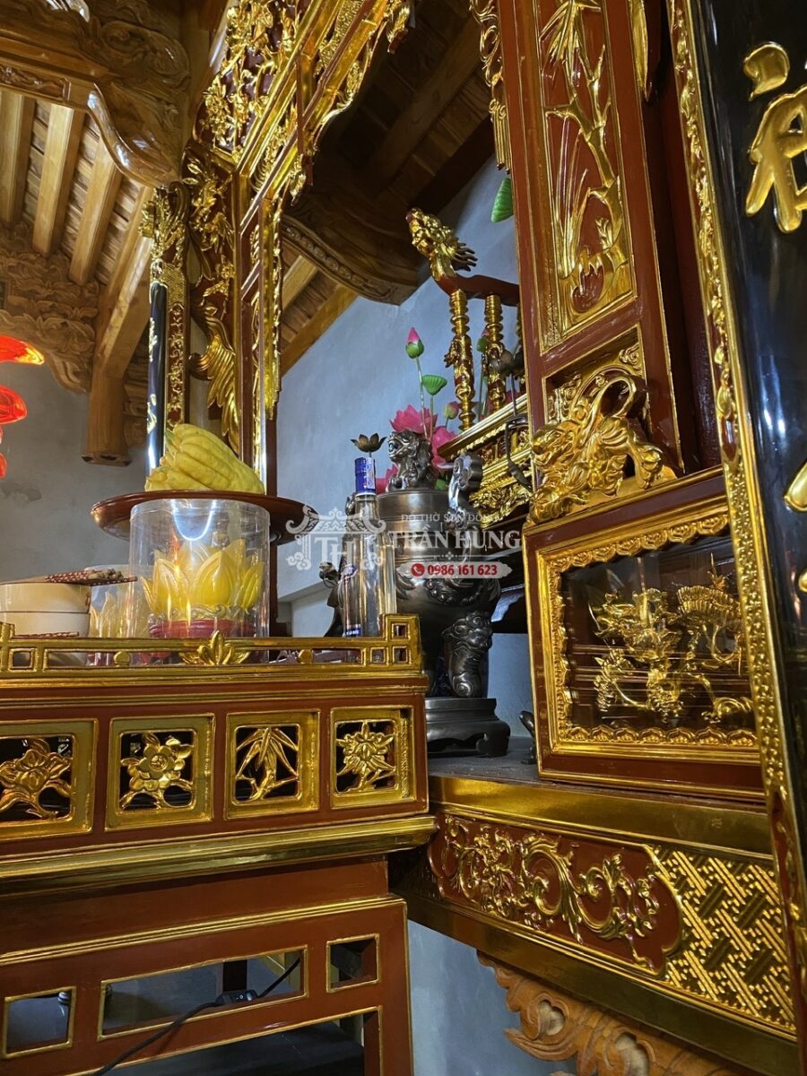 Công Trình Gian Thờ Nhà Thờ 3 Gian Gỗ Lối Cổ 4 Gian thờ với 2 hàng cột sẽ tạo chiều sâu cho gian thờ
