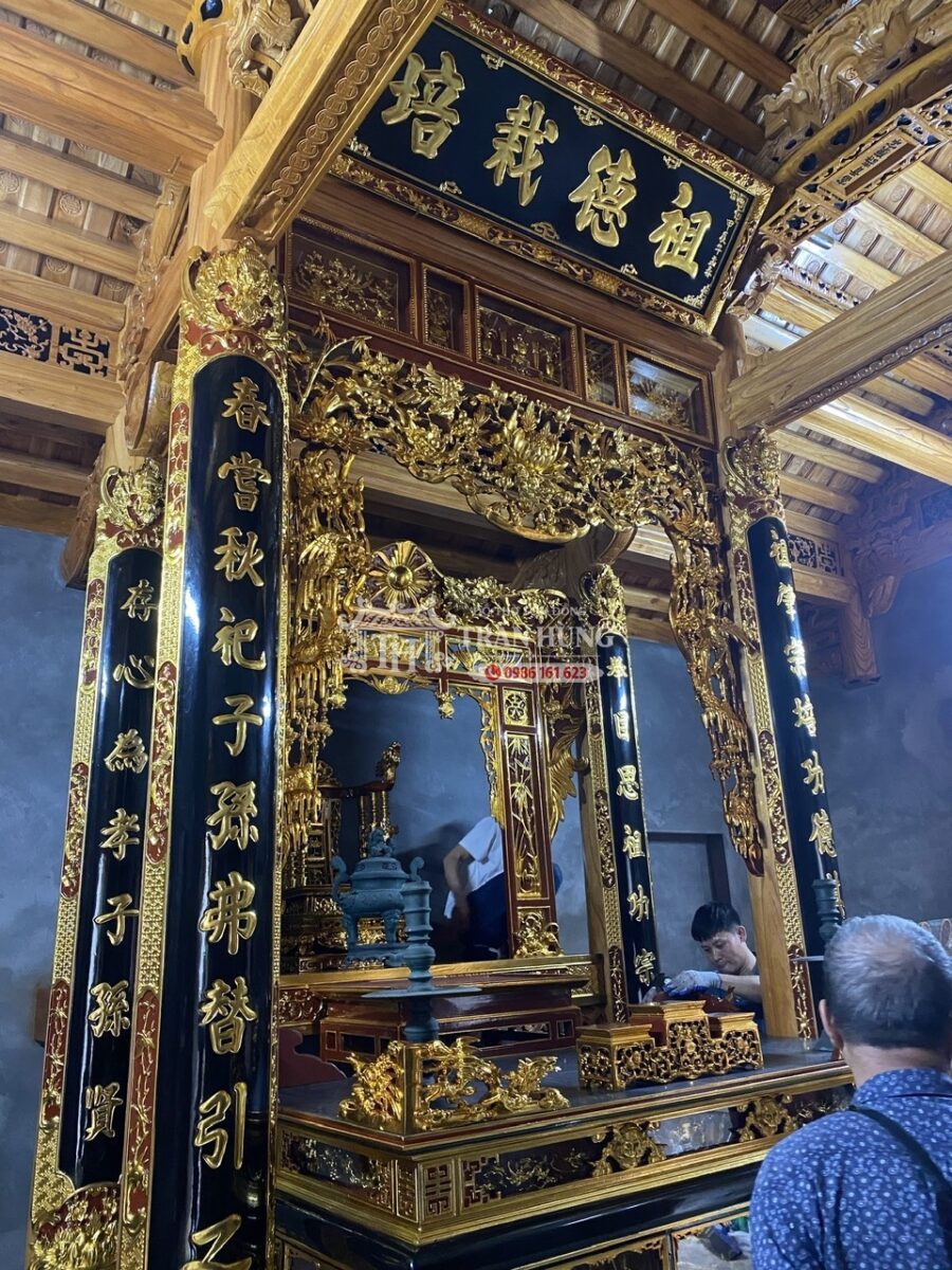 Công Trình Gian Thờ Nhà Thờ 3 Gian Gỗ Lối Cổ 5 Gian thờ nhà gỗ 3 gian sau khi lắp đồ thờ