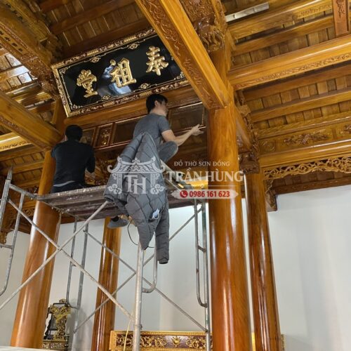 Đồ thờ Sơn Đồng Trần Hùng lắp đặt bộ đồ thờ cho gian thờ 3 gian