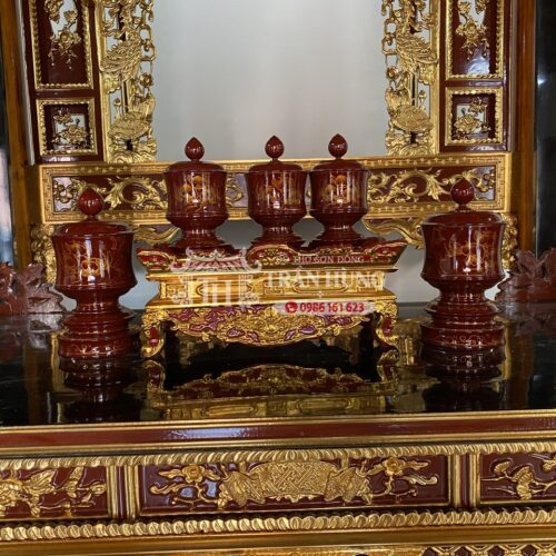 Bộ đài đầu trên bàn thờ