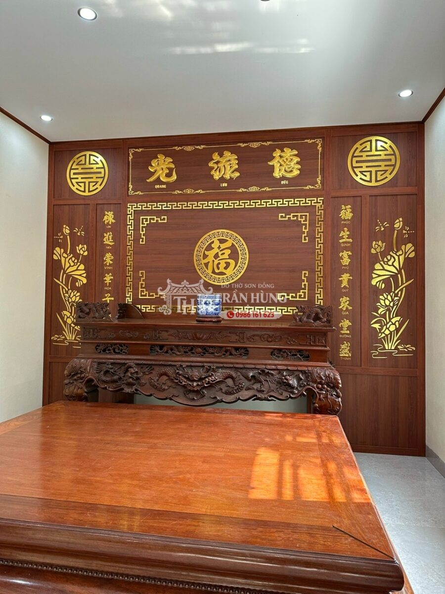 Vách hậu tích hợp hoành phi câu đối 