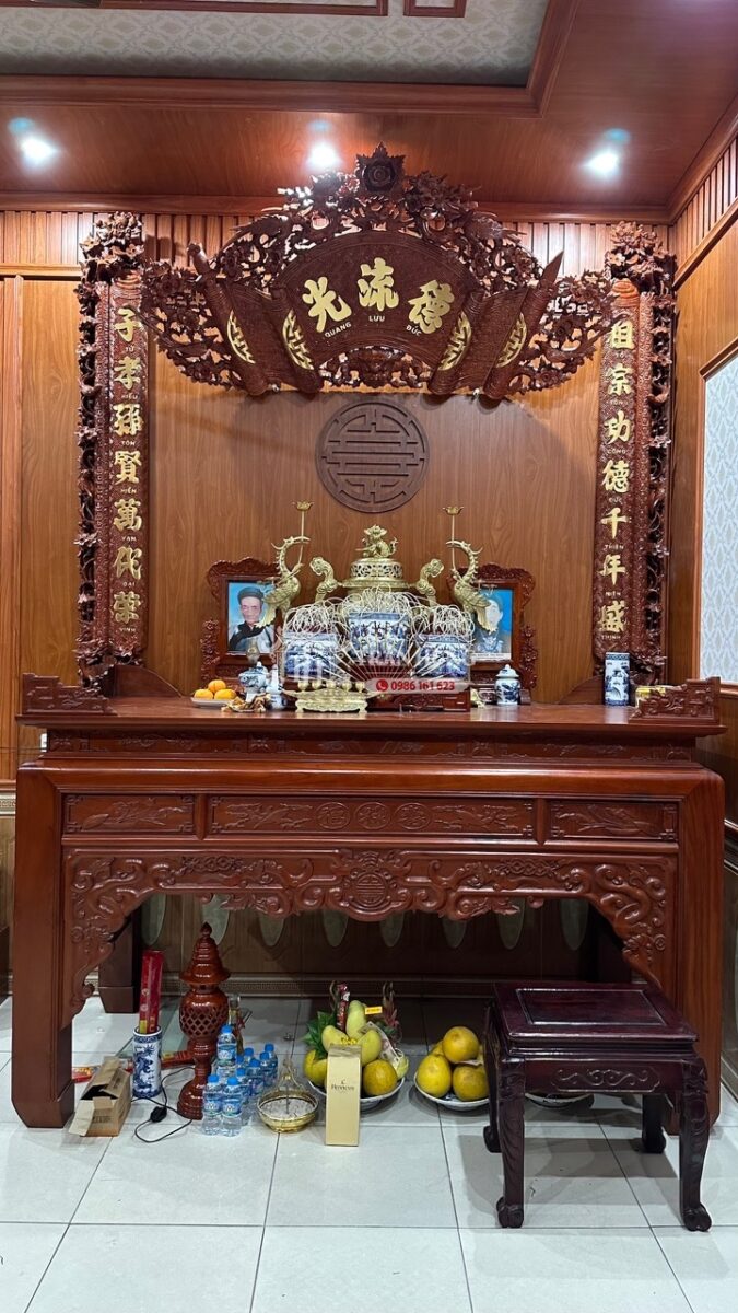 Mẫu Bàn Thờ Gỗ Hương Đẹp – Mẫu Thật Tại Xưởng Sơn Đồng 1 Bàn thờ Án gian Rơi Ngũ Phúc gỗ Hương đá rộng 1m97