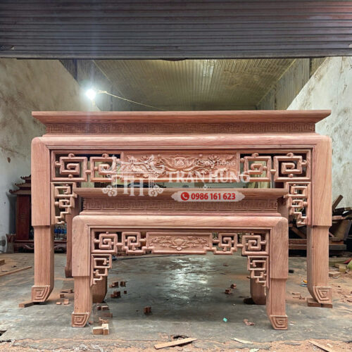 Mẫu Bàn Thờ Gia Tiên Đẹp – Các Kiểu Bàn Thờ Gỗ Phổ Biến 6 Bàn thờ Án gian gỗ Hương mẫu sen triện thủng