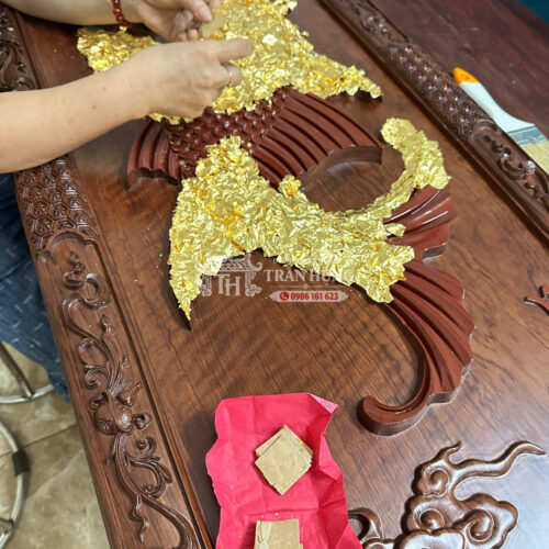 Dát Vàng Đồ Thờ Giá Bao Nhiêu? Cách Tính Chi Phí Thực Tế 6 Dát vàng 9999 tranh cá chép bước dát vàng